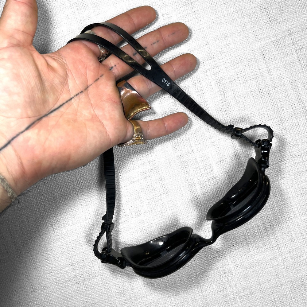Swim Goggles Speedo Unisex OS Goggles Black Mirrored Lenses ADJUSTABLE STRAP